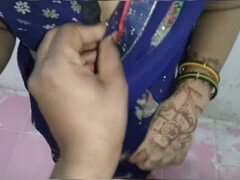 Riya Bhabhi enjoys saving the hard dick and getting her ass drilled by it