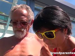 Cumizás, Nagyapa, Nagyi, Kézimunka, Maszti, Visítozás, Leborotvált, Hármas