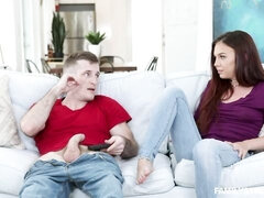 Pik sutte, Brunette, Hundestilling, Onani, Naturlige bryster, Barberet, Teenager, Bryster