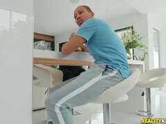 Enthousiasteling, Kont, Bruinharig, Sperma shot, Handbeurt, Keuken, Doordringend, Kut duiken