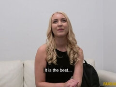 Amaterji, Blondinka, Obrazno, Samozadovoljevanje, Naravne joške, Pisarna, Krilo, Joške