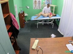 Leie, Blasen, Arzt, Fingern, Krankenschwester, Büro, Muschi, Uniform