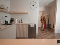 Csodálatos, Popó, Férj, Anyuci, Nézőpont