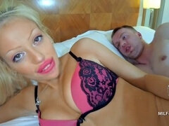 Amatör, Avsugning, Brittisk, Milf, Mamma, Liten och nätt, Rakad, Mager