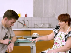 Short-haired GILF Nadin Keddo boned in the kitchen