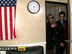 큰 음경, 큰 가슴, 금발의, 오랄섹스, Hd, 현실, 고함치는, 유니폼