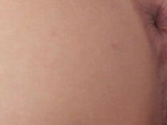 18, Ruskeahiuksinen, Latinankieli, Lesbo, Paljas, Pillu, Tatuointi, Teini