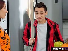 Stora tuttar, Avsugning, Brunett, Sperma shot, Hd, Onani, Milf, Skriker