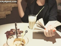 Amatör, Avsugning, Brunett, Pov, Tonåring, Tuttar