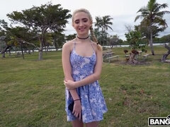 Ξανθιά, Ηδ, Εκτός, Πρώτου προσώπου