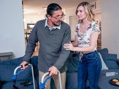 Iso perse, Iso kulli, Blondi, Suihinotto, Taipuisa, Luonnolliset tissit, Teini, Tissit