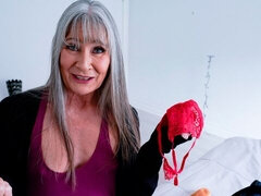 Grote kont, Blond, Pijpbeurt, Hondjeshouding, Rijpe lesbienne, Gezichtspunt, Geschoren, Tieten likken