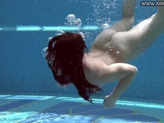 Arsch, Grosse titten, Frau, Pool, Solo, Jungendliche (18+), Eng, Titten