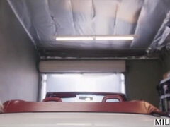 Velké kozy, Dávení penisem, Na pejska, Na obličej, Honění, Výprask, Milf žcbp, Pička