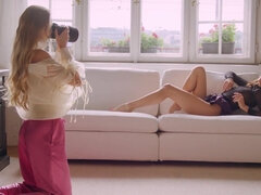 Blond, Brunette, Fingring, Hd, Lesbisk, Slikking, Fitte, Russer