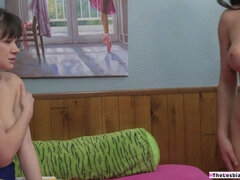 18 éves, Tekintélyes didik, Pomponlány, Maszti, Egyedül, Tini, Begyek, Játékszerek