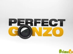 Μεγάλα βυζιά, Μελαχροινή, Βυζαρού, Σκληρό, Φυσικά βυζιά, Ρώσος, Ισπανικό, Βυζιά