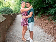 Anális szex, Popó, Hatalmas hátsó, Cumizás, Gesztenyebarna, Kutya póz, Kézimunka, Érett feleség