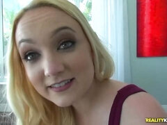 Rumpe, Kukk suging, Runke, Milf, Naturlige bryster, Synsvinkel, Stripping, Pupper