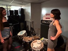 Ujjazás, Hd, Sarokkal való, Érett feleség, Anyuci, Filigrán alkatú, Harisnya, Tetkó