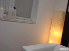 Rjavolaska, Češka, Hardcore, Najstnice, Joške