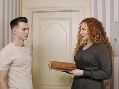 18 jaar, Oudere vrouw, Hd, Keuken, Likken, Rijpe lesbienne, Moeder die ik wil neuken, Roodharige vrouw