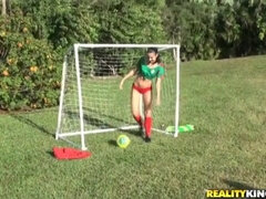 Gros cul, Blonde, Brunette brune, Lesbienne, De plein air, Piercing, Maigrichonne