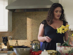 Stor stjärt, Stor kuk, Stora tuttar, Rödhårig, Rakad