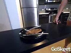 デカチン, デカパイ, フェラチオ, 茶髪の, Hd, 怪物, 小柄, ティーン