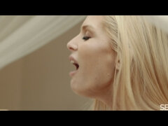 Unforgettable Moments - Candee Licious & Merida Sat