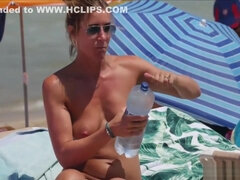 Amatör, Strand, Bystig, Klassisk, Söt, Långt ner i halsen, Milf, Naturlig