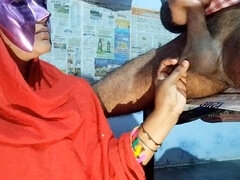 叔母, 中出し, 口内発射, イく瞬間, 手コキする, インド人, キス, 母