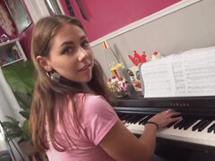 18 anni, Bambino, Tette grandi, Pompino, Brunetta, Punto di vista pov, Ragazza