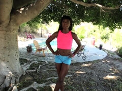 Nana, Grosse bite, Gros seins, Sucer une bite, Tir de sperme, Grosse, Hard, Seins naturels