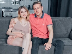 Stor stjärt, Stor kuk, Avsugning, Doggystyle, Naturliga tuttar, Kort hår, Tonåring, Tuttar