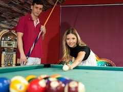 18, Perse, Iso kulli, Blondi, Suihinotto, Takaapäin, Laiha, Teini