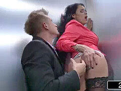 Cumizás, Csalás, Ondó fröcskölés, Arcra élvezés, Ujjazás, Kézimunka, Harisnya