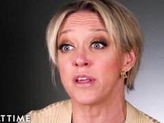 Dee Williams Shows How Women Cum - Fingering & Toy Play Solo Orgasm