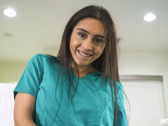 デカパイ, イく瞬間, ディルド, なめる, 淫乱熟女, 自然山雀, 剃毛, おもちゃ