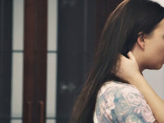 Popó, Hálószoba, Gesztenyebarna, Csókolózás, Nyalás, Nuni, Tetkó, Begyek