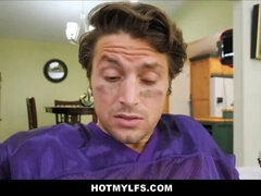 Μεγάλος κώλος, Μεγάλα βυζιά, Πίπα, Ώριμη γυναίκα, Οργασμός, Ο γιος, Μητριά, Ταμπού