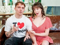 Gros cul, Grosse bite, Sucer une bite, Brunette brune, En levrette, Mère que j'aimerais baiser, Nénés