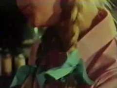 Érdekes, Tini, Régebbi évjáratú pornó