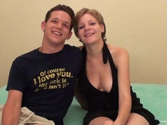 Amateur, Pareja, Estilo perrito, Penetracion con dedos, Sexo duro, Casero, Coño, Afeitado