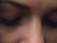 Amaterji, Velik kurac, Fafanje, Rjavolaska, Dekle drka tiča, Zrela, Milf, Zunaj