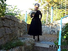 Cumizás, Cseh, Nagyi, Érett koros, Érett feleség, Szabadban, Harisnya, Tini