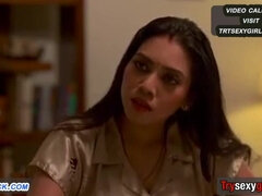 Sexy Indian housewife Tamanna Bhabhi gets wet and wild with Karwaya & her best friend