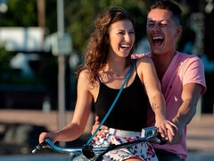 Soveværelse, Stor røv, Stor pik, Store bryster, Pik sutte, Brunette, Mager, Teenager