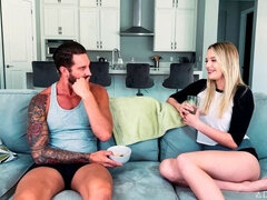 Blondína, Kuřba, Na psíka, Honění, Výprask, Spodná bielizeň, Pička, Stockings