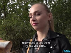 Blond, Hondjeshouding, Jurk, Leer, Buiten, Openbaar, Kut duiken, Tieten likken